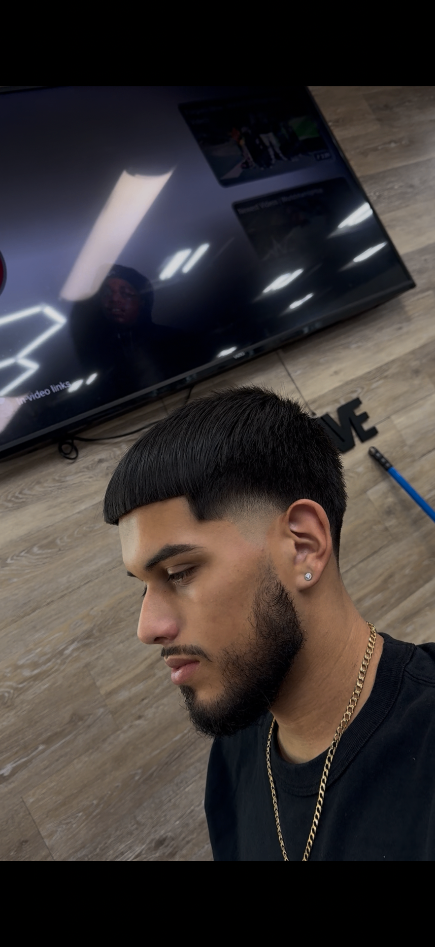 Textured crop with low taper fade